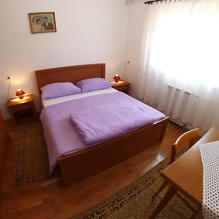 Porecanka פורץ